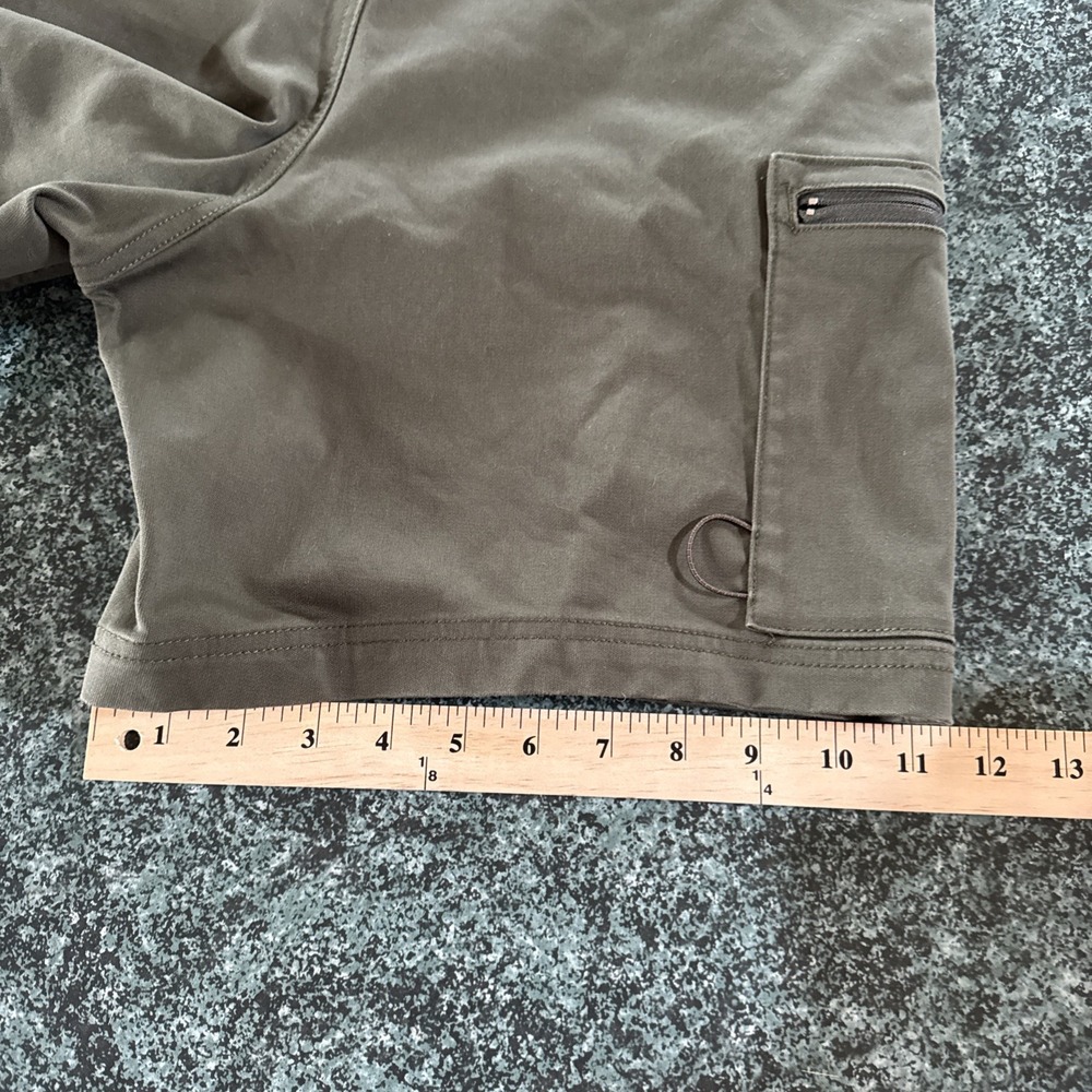 Nike SB Shorts Mens Size 34 Cargo Chino Army Green 'DH2939-325' Pockets EUC - Picture 10 of 13